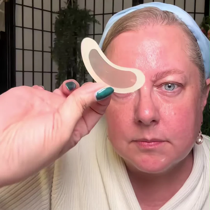Microneedle Eye Patch – Wake Up to Brighter, Younger-Looking Eyes ✨